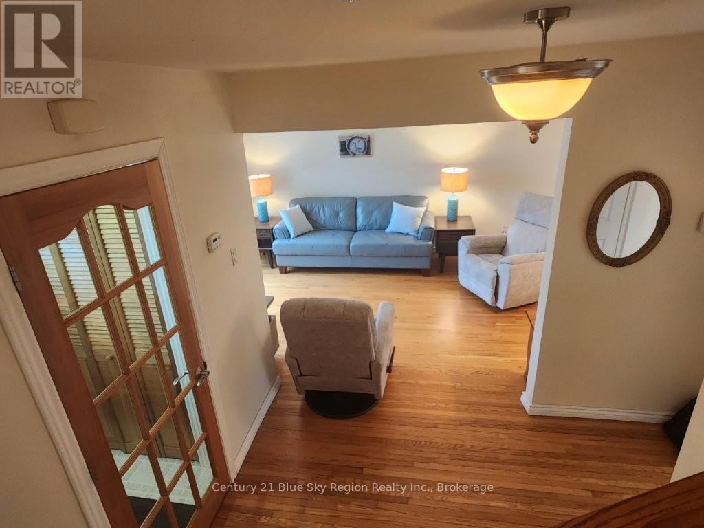 1976 Mckeown Avenue, North Bay, Ontario  P1B 7N6 - Photo 12 - X13058248