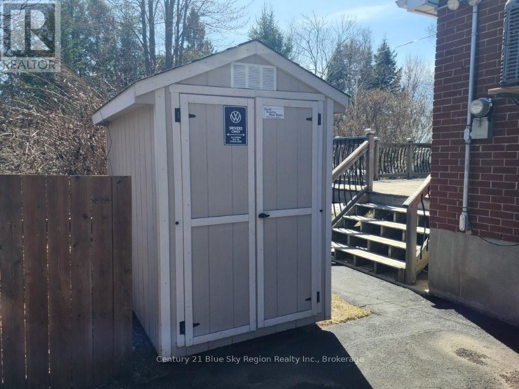 1976 Mckeown Avenue, North Bay, Ontario  P1B 7N6 - Photo 27 - X13058248