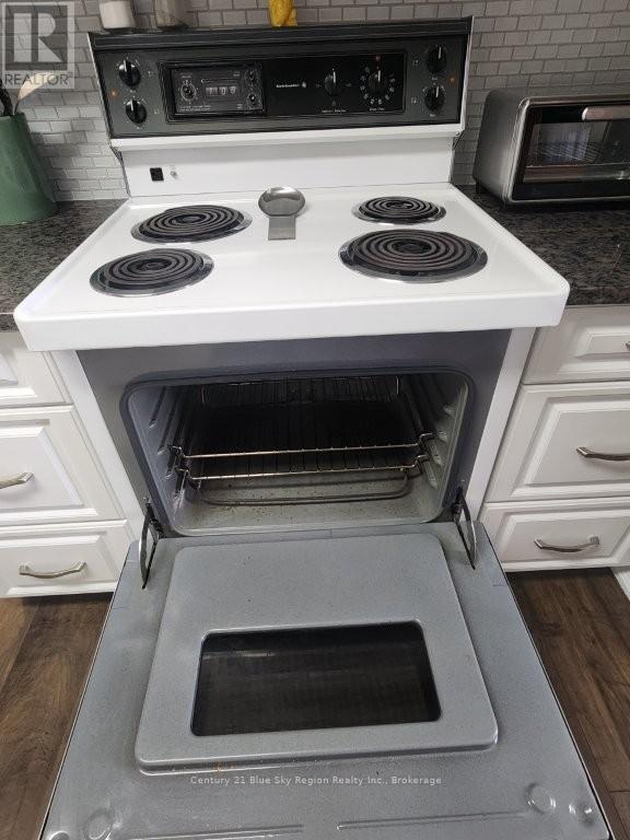 1976 Mckeown Avenue, North Bay, Ontario  P1B 7N6 - Photo 7 - X13058248