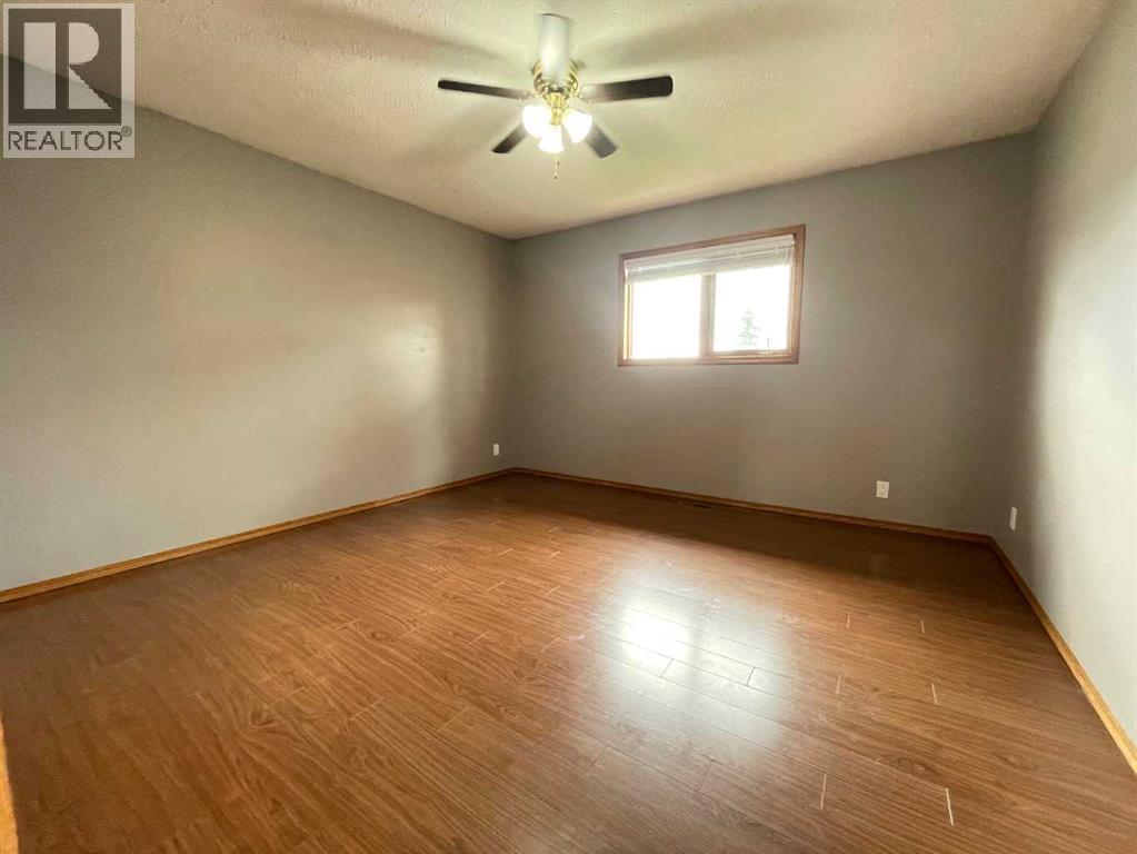 107 Assiniboine Drive, Swan Hills, Alberta  T0G 2C0 - Photo 9 - A2156535