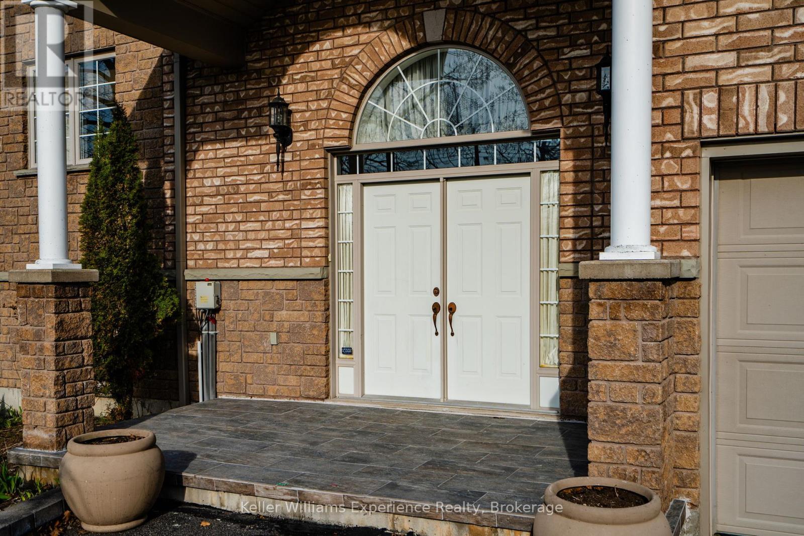 81 Silver Birch Crescent, Tay, Ontario  L0K 1R0 - Photo 4 - S13058134