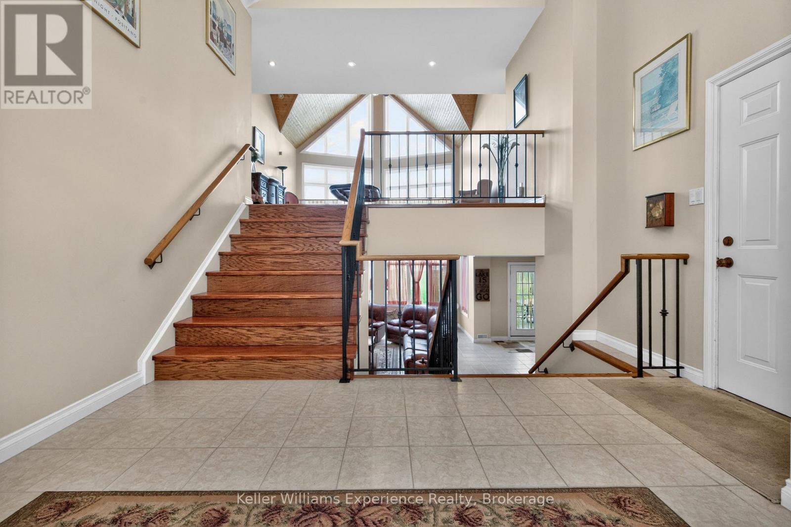 81 Silver Birch Crescent, Tay, Ontario  L0K 1R0 - Photo 7 - S13058134