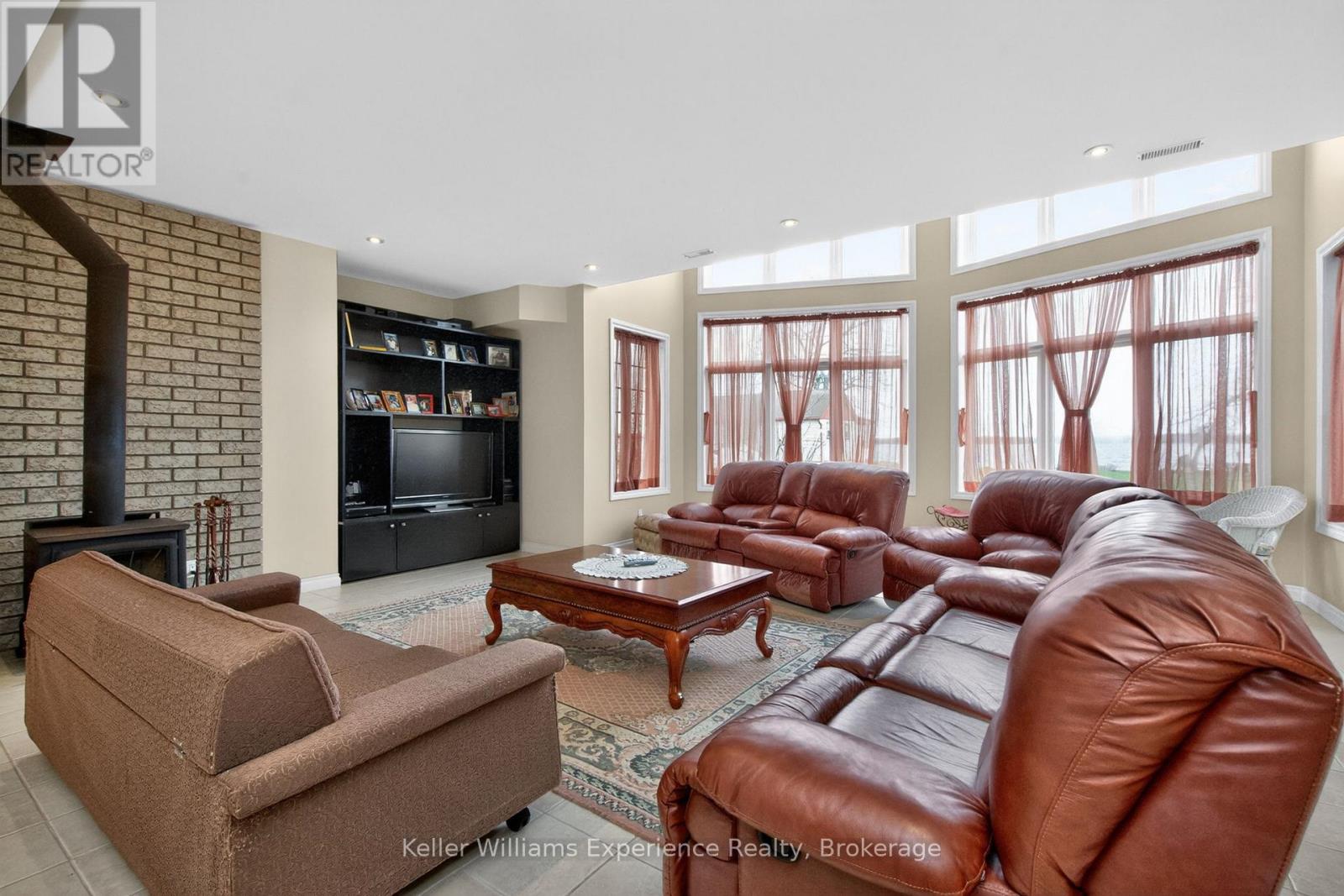 81 Silver Birch Crescent, Tay, Ontario  L0K 1R0 - Photo 9 - S13058134