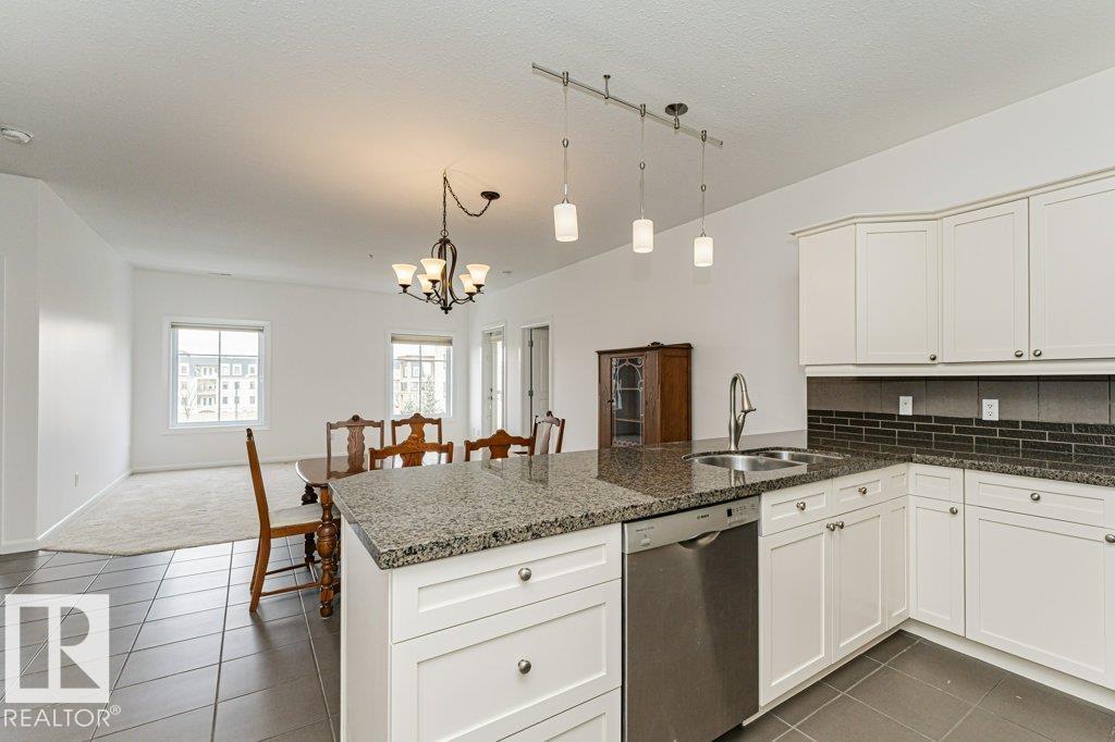 #302 160 Magrath Rd NW, Edmonton, Alberta  T6R 3T7 - Photo 5 - E4476444