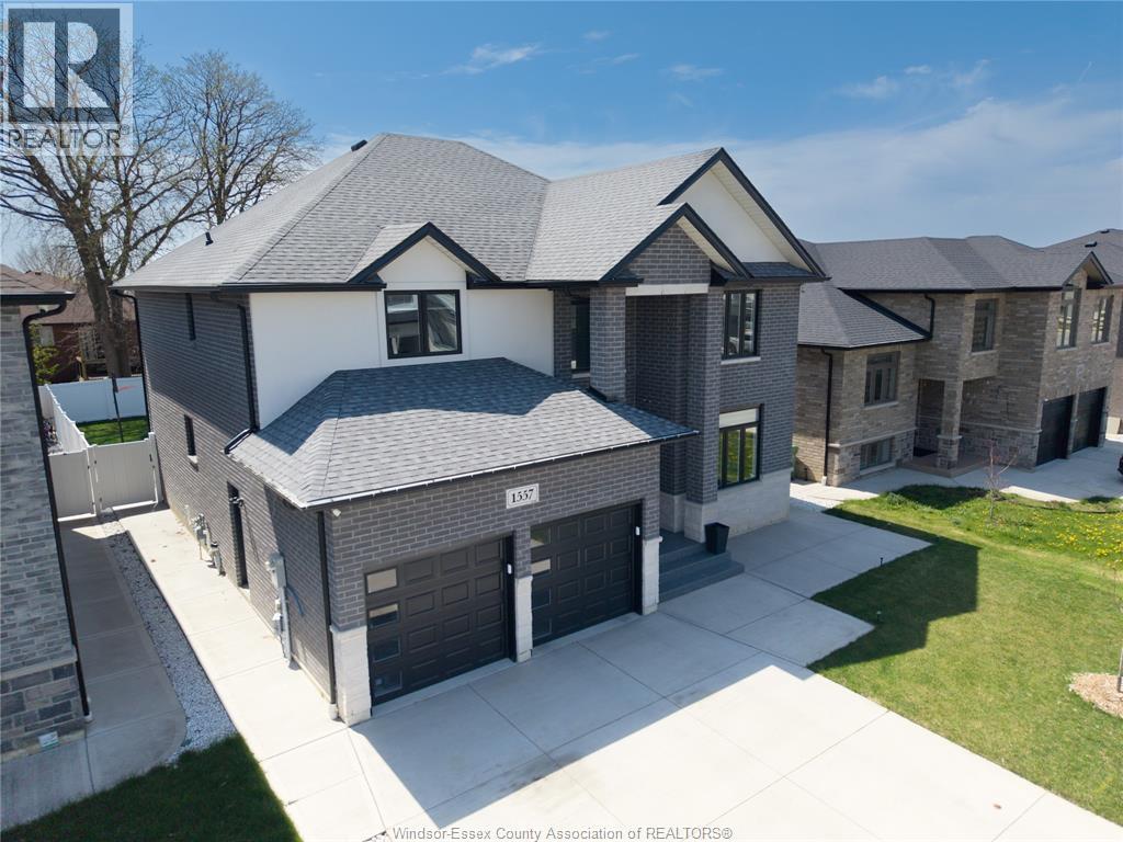 MLS# 26009018: 1557 ROCKPORT STREET, Windsor, Canada