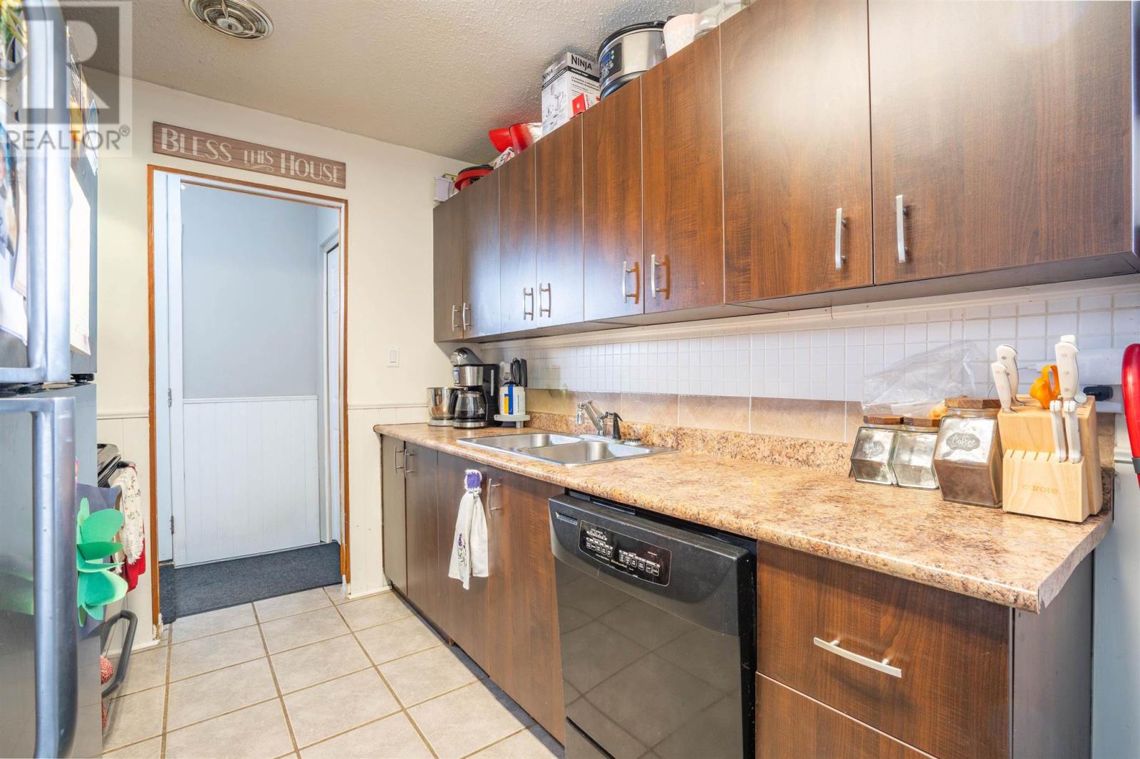 125 Pozzebon Cres, Sault Ste. Marie, Ontario  P6C 6B4 - Photo 2 - SM260539