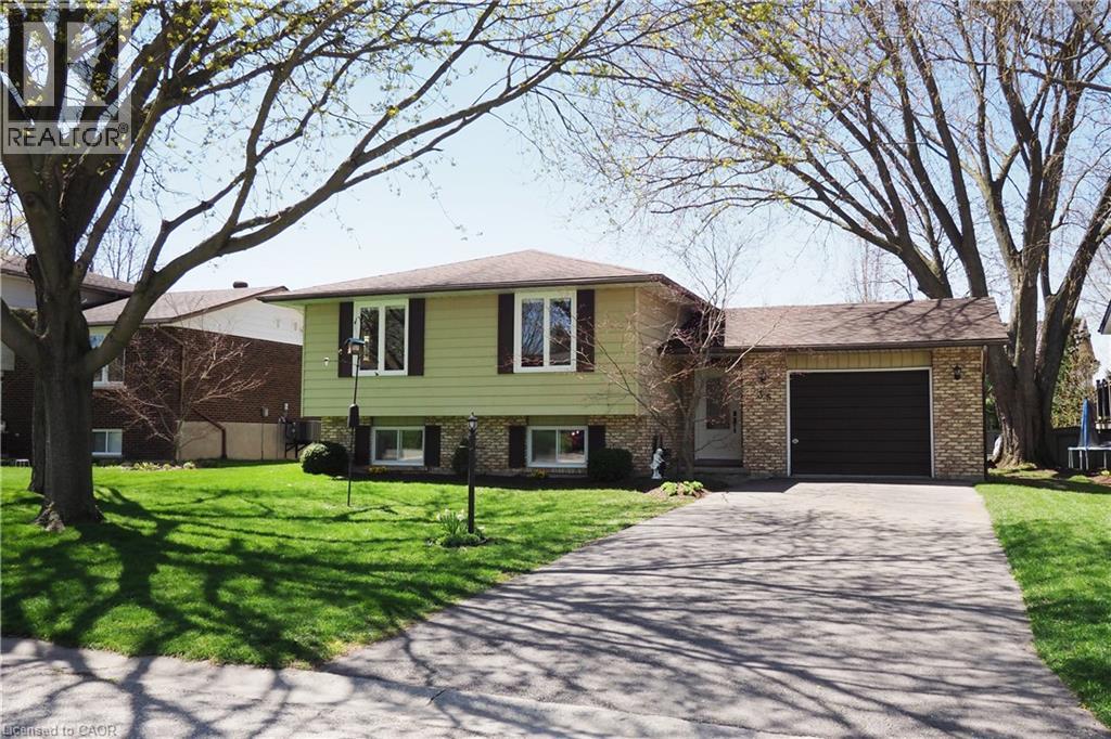 35 REINER Crescent, Wellesley, Ontario