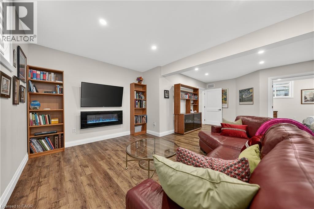 25 Macville Avenue, Kitchener, Ontario  N2K 1T2 - Photo 37 - 40821839