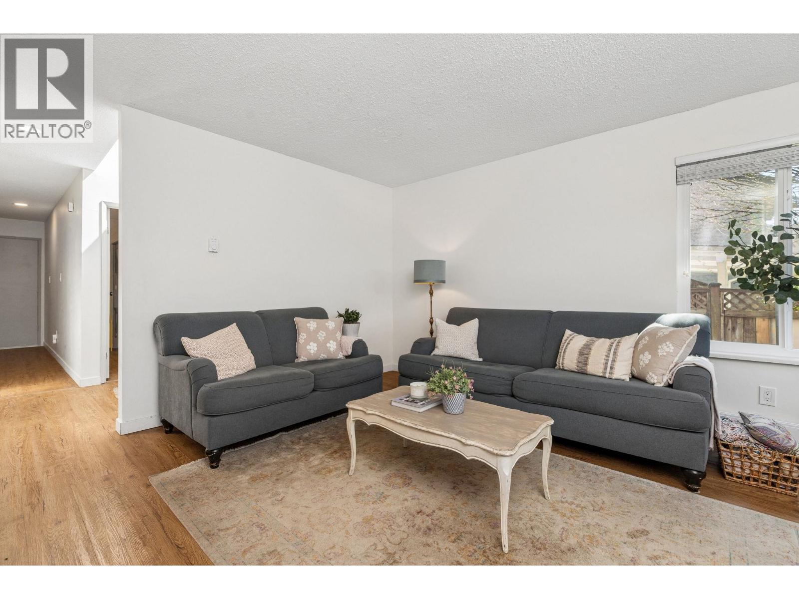 2509 Burian Drive, Coquitlam, British Columbia  V3K 5W8 - Photo 8 - R3117259