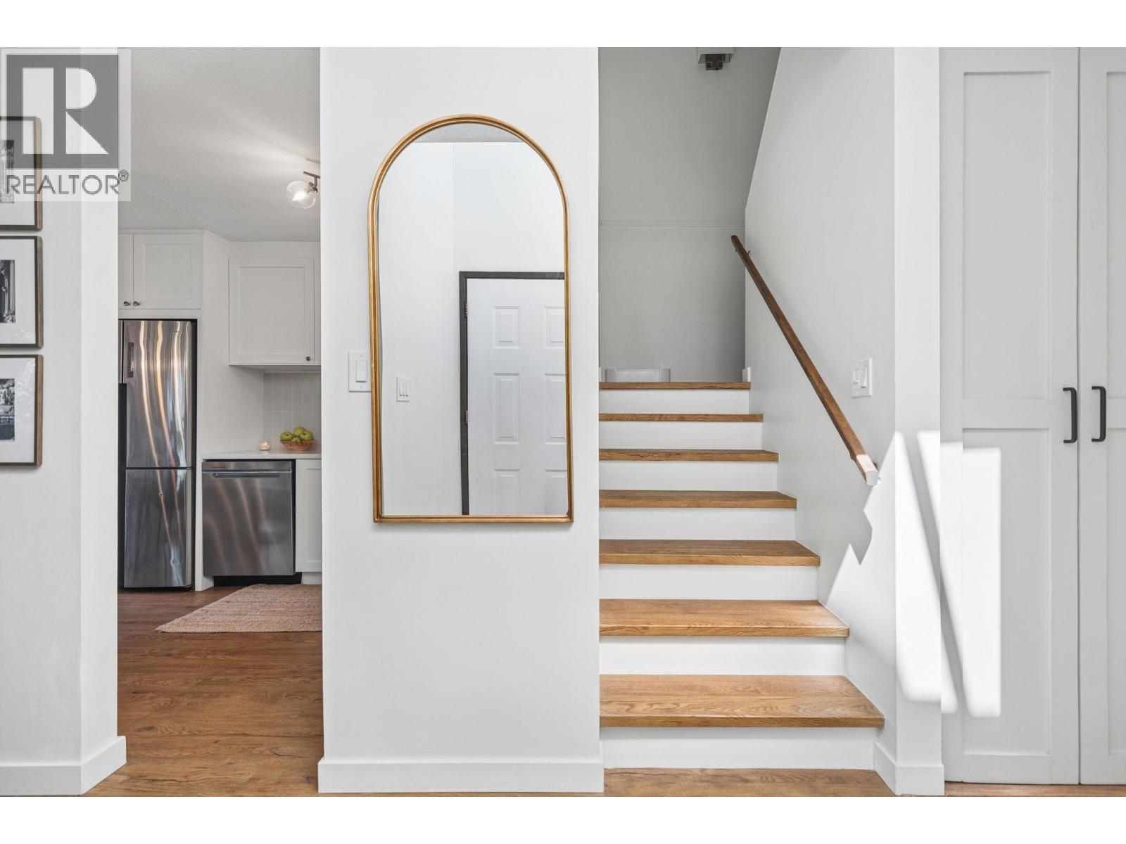 2509 Burian Drive, Coquitlam, British Columbia  V3K 5W8 - Photo 9 - R3117259