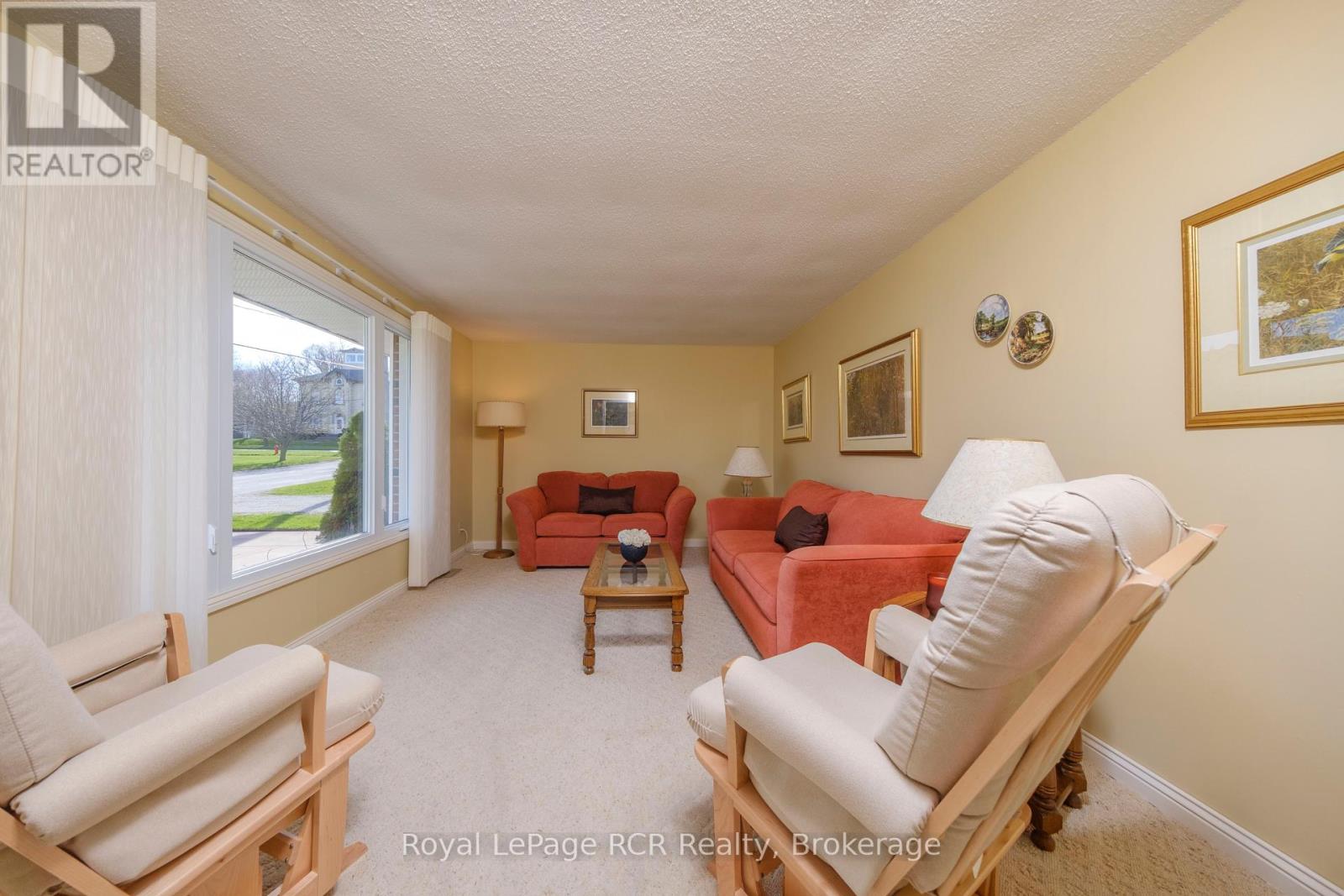 286 Nelson Street, Kincardine, Ontario  N2Z 1E6 - Photo 5 - X13058108