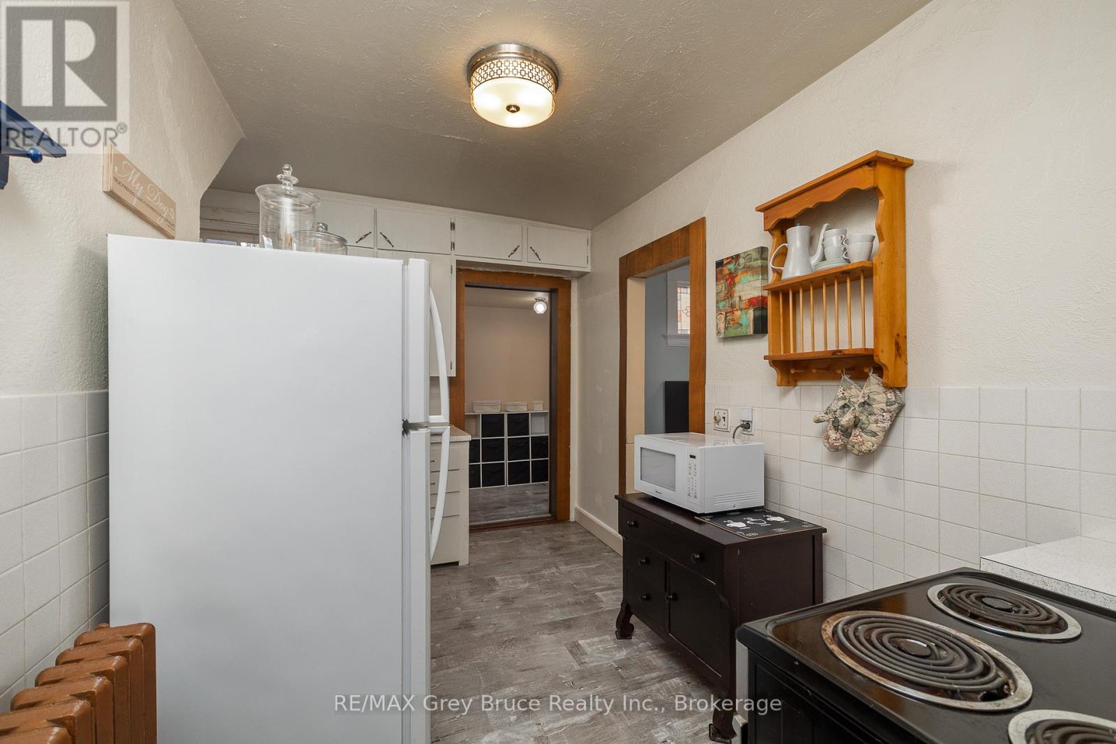 414 13th St E, Owen Sound, Ontario  N4K 1W6 - Photo 13 - X13058122