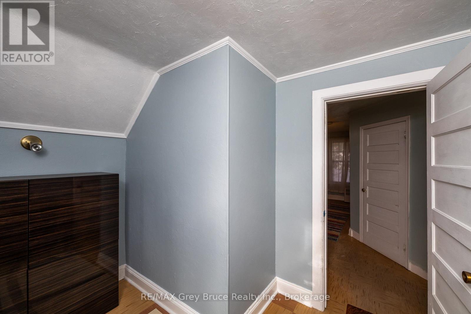 414 13th St E, Owen Sound, Ontario  N4K 1W6 - Photo 32 - X13058122