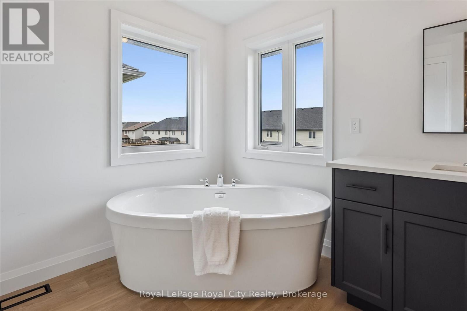 203 Schmidt Drive, Wellington North, Ontario  N0G 1A0 - Photo 36 - X13058242