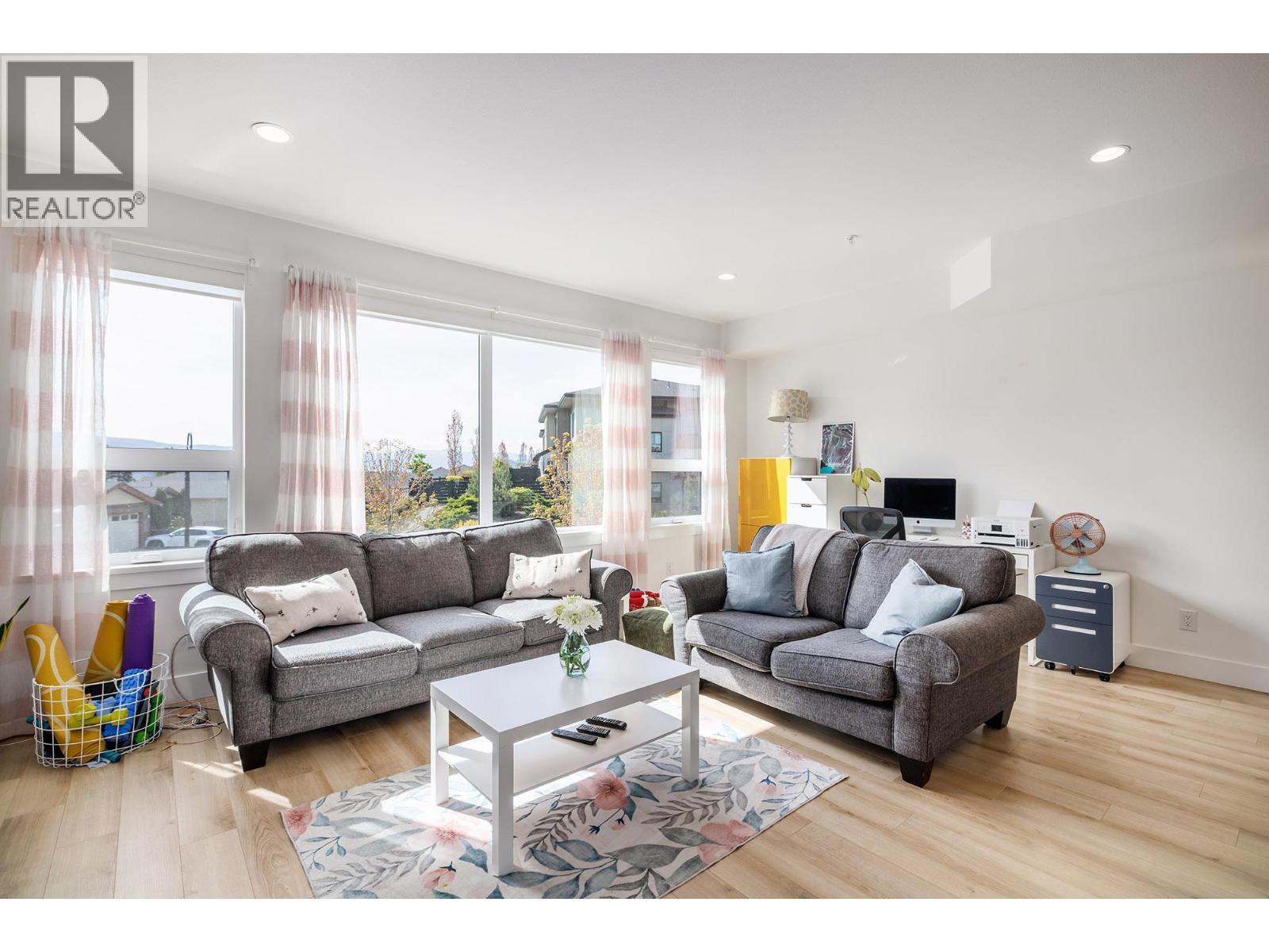 12798 Lake Hill Drive Unit# 52, Lake Country, British Columbia  v4v 2w5 - Photo 3 - 10384233