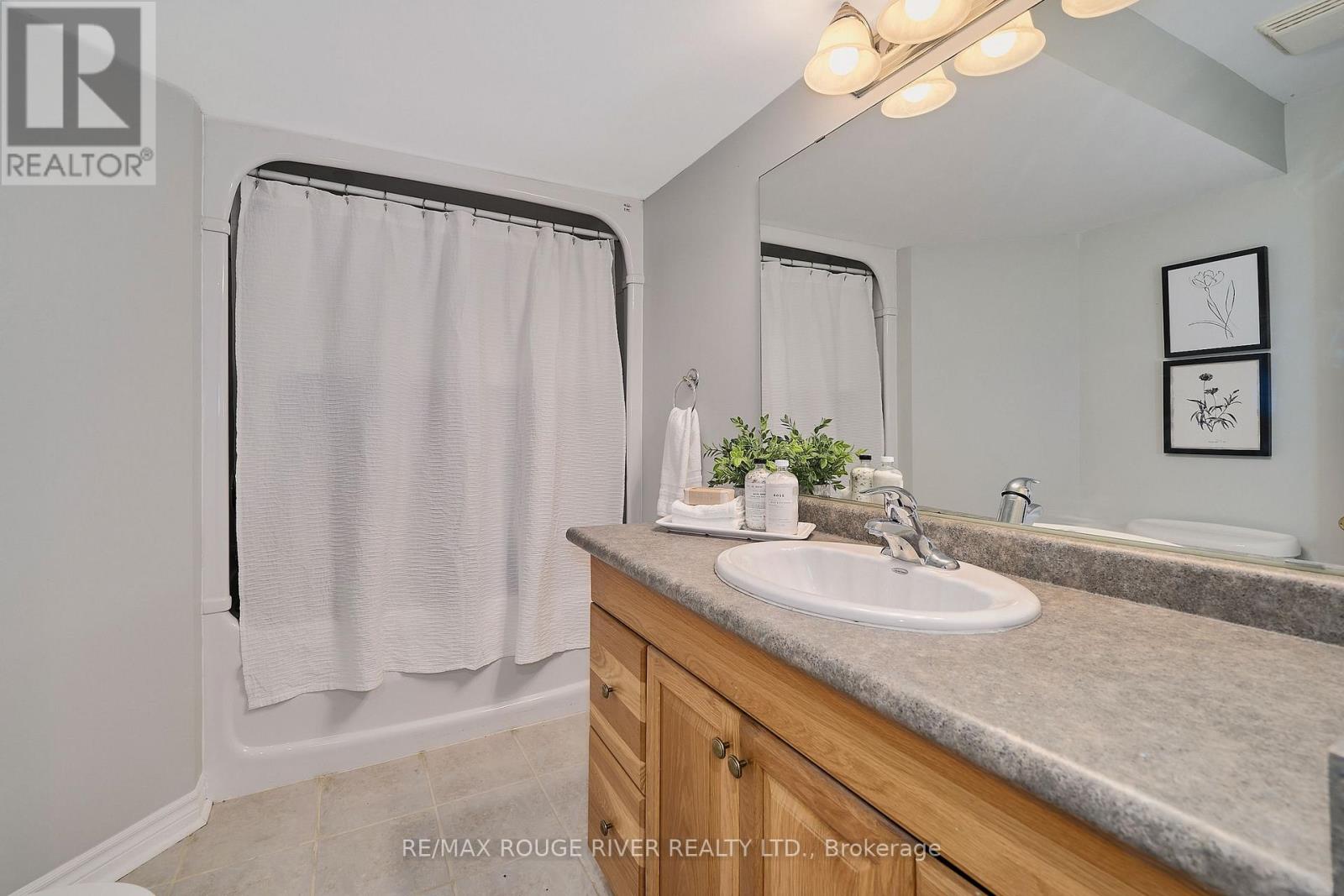 1632 Whitestone Drive, Oshawa, Ontario  L1K 2X1 - Photo 33 - E13058148