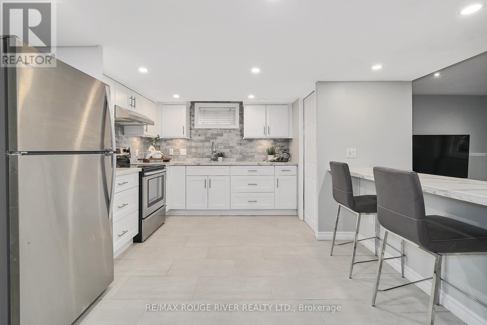 1632 Whitestone Drive, Oshawa, Ontario  L1K 2X1 - Photo 35 - E13058148