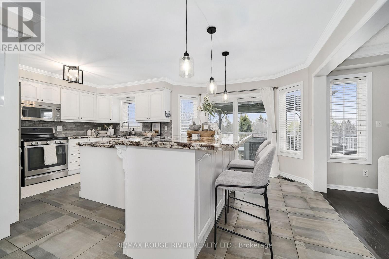 1632 Whitestone Drive, Oshawa, Ontario  L1K 2X1 - Photo 8 - E13058148