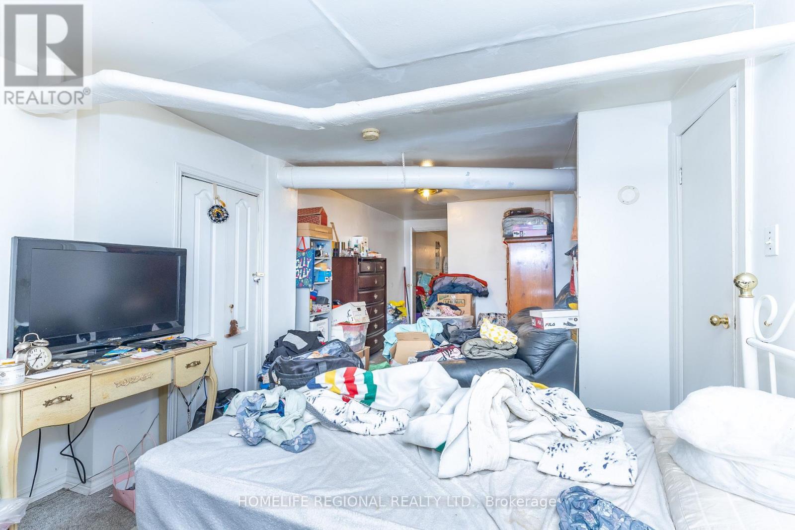 237 Roxton Road, Toronto, Ontario  M6G 3R1 - Photo 14 - C13057358