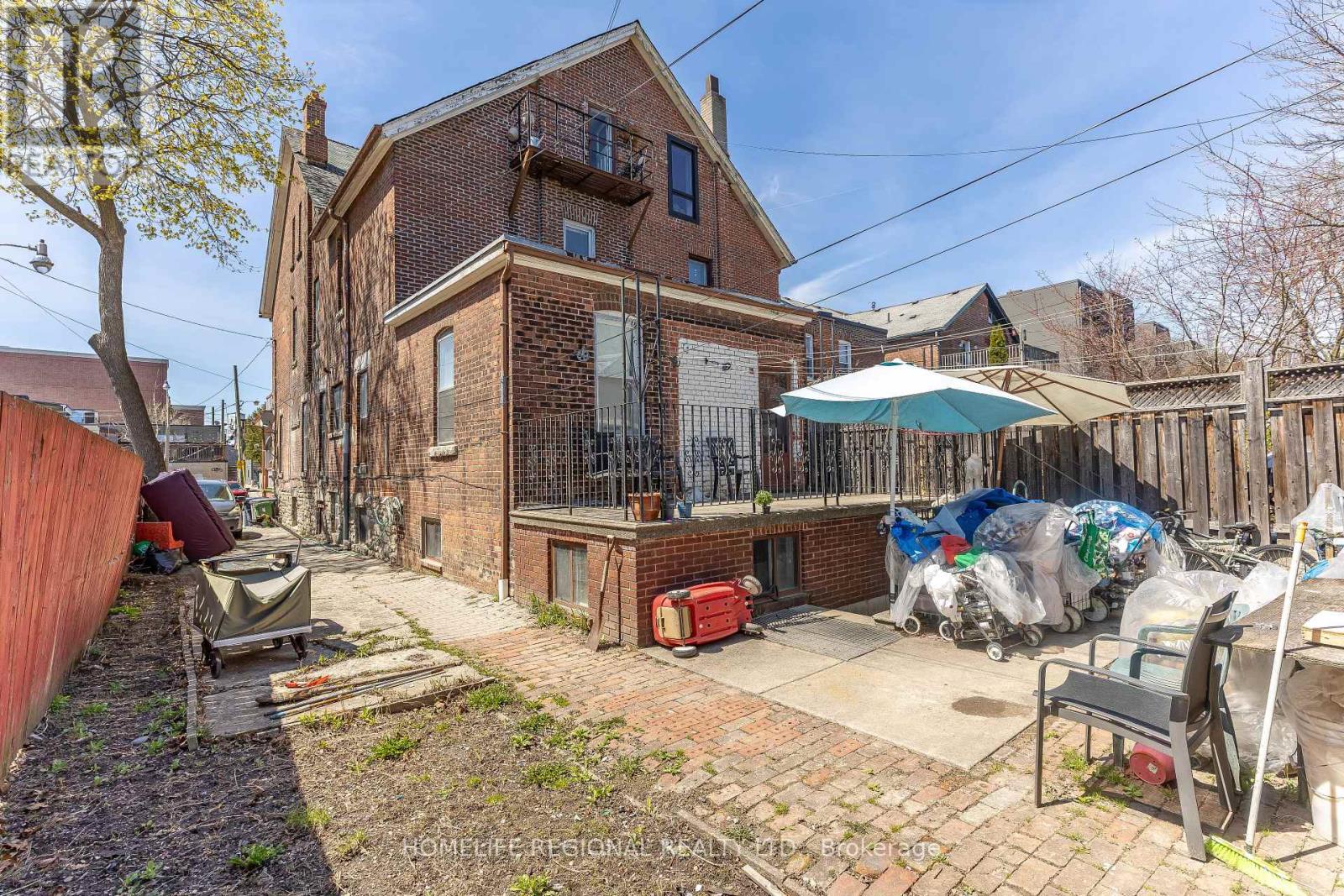 237 Roxton Road, Toronto, Ontario  M6G 3R1 - Photo 30 - C13057358