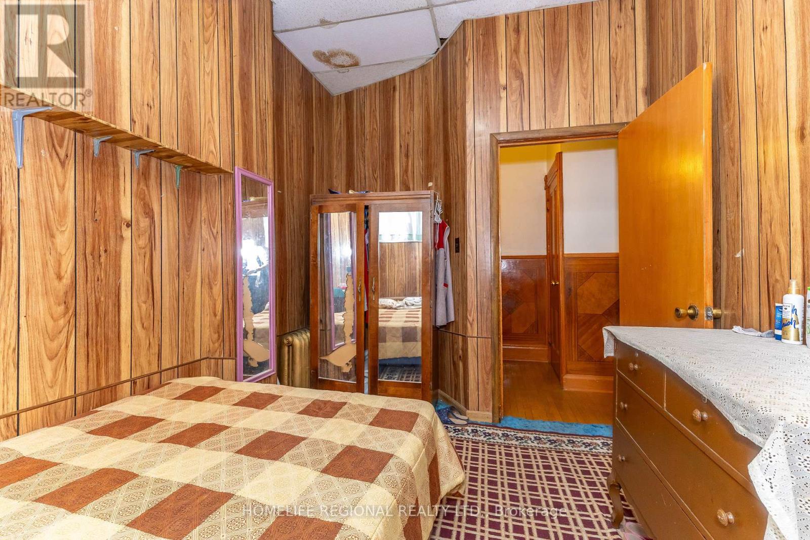 237 Roxton Road, Toronto, Ontario  M6G 3R1 - Photo 8 - C13057358