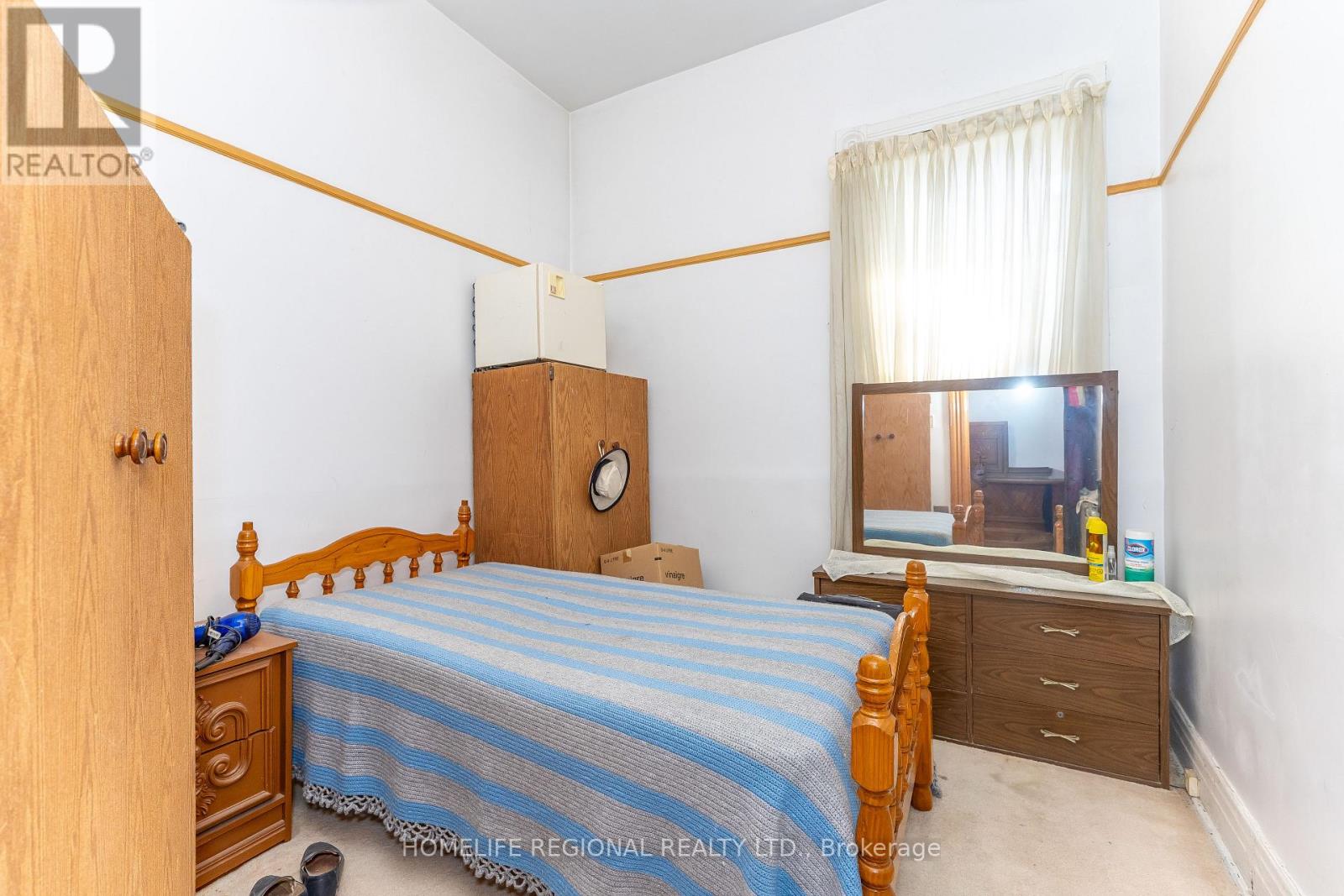 237 Roxton Road, Toronto, Ontario  M6G 3R1 - Photo 9 - C13057358