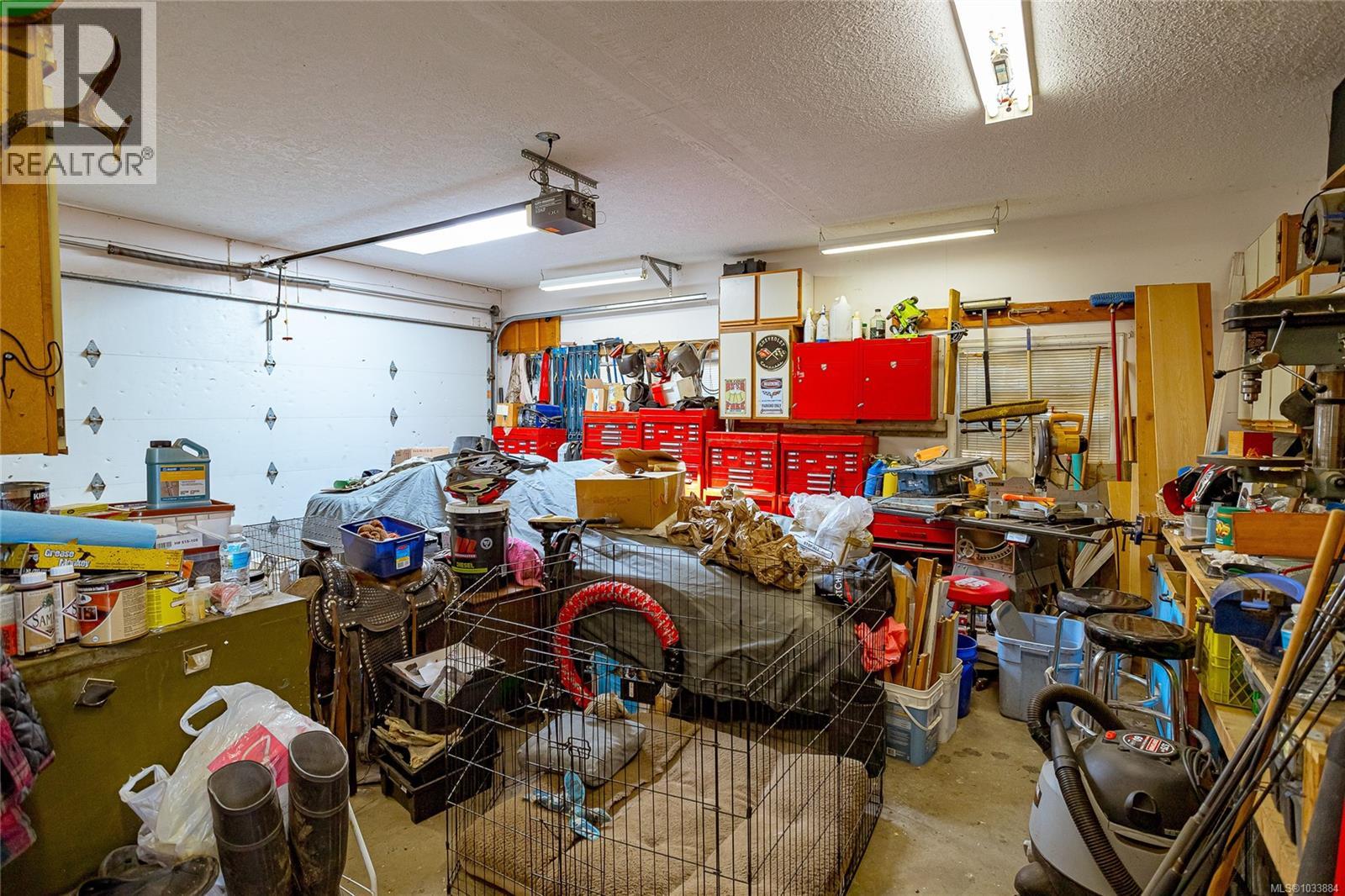 1670 Burnside Rd W, Saanich, British Columbia  V8X 3X3 - Photo 47 - 1033884