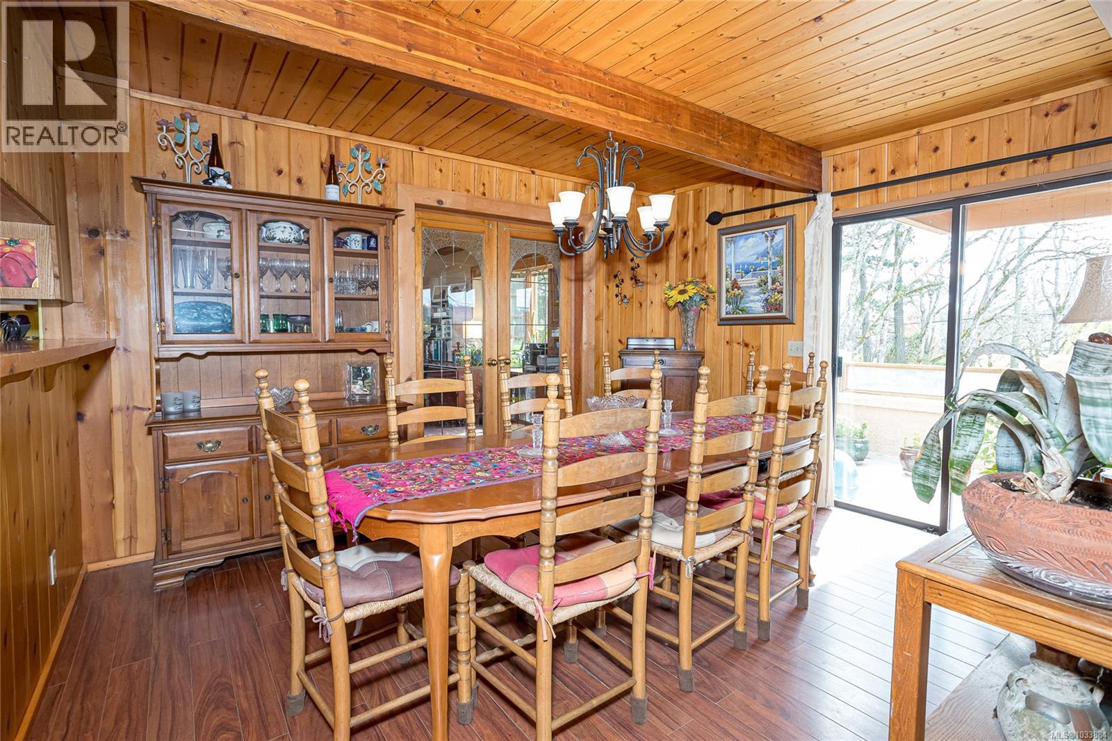 1670 Burnside Rd W, Saanich, British Columbia  V8X 3X3 - Photo 5 - 1033884