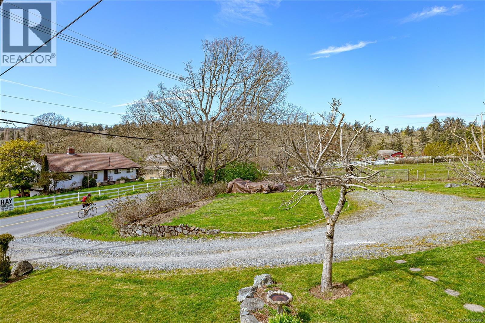 1670 Burnside Rd W, Saanich, British Columbia  V8X 3X3 - Photo 52 - 1033884