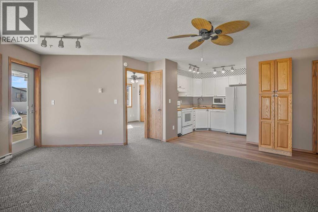 101, 60 Jacobs Close, Red Deer, Alberta  T4P 4A2 - Photo 8 - A2306260