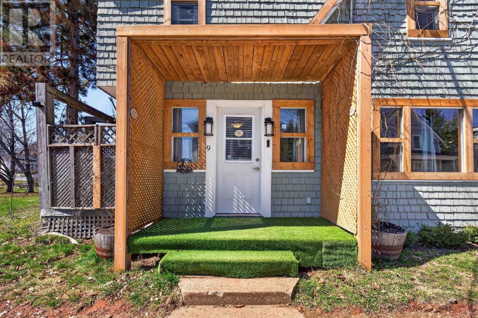 9 Douglas Street, Charlottetown, Prince Edward Island  C1A 2H9 - Photo 8 - 202608971