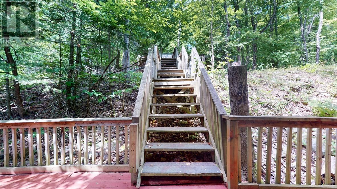 137 Runnalls Crescent, Barrie Island, Ontario  P0P 1H0 - Photo 7 - 2127296