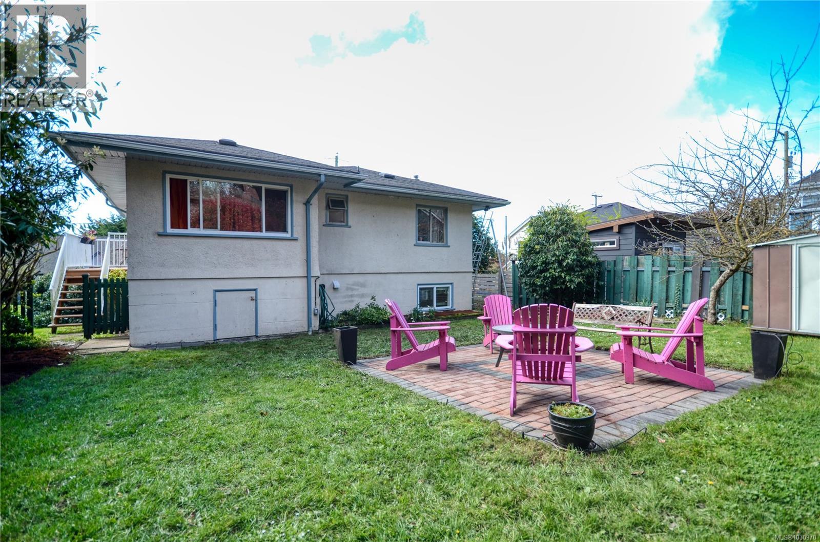 1044 Wollaston St, Esquimalt, British Columbia  V9A 5B4 - Photo 4 - 1030970