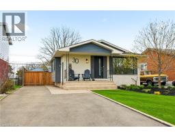 30 DARLINGTON Drive, Hamilton, Ontario