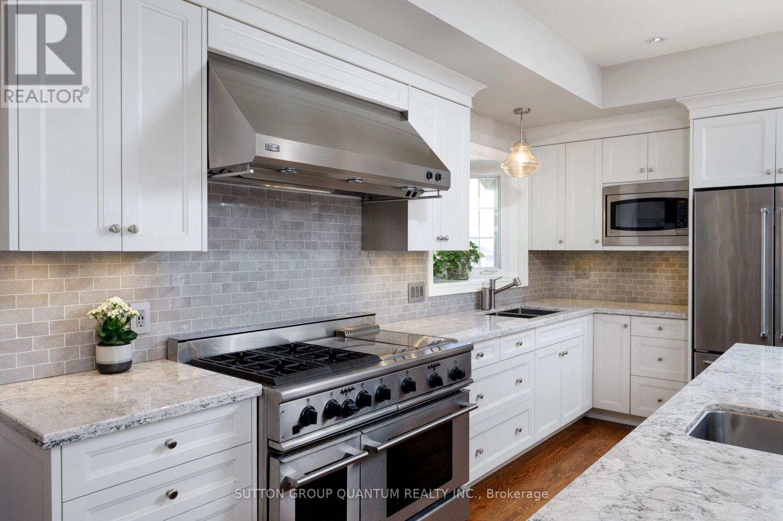 1211 Cloverbrae Crescent, Mississauga, Ontario  L5H 2Z6 - Photo 13 - W13058118