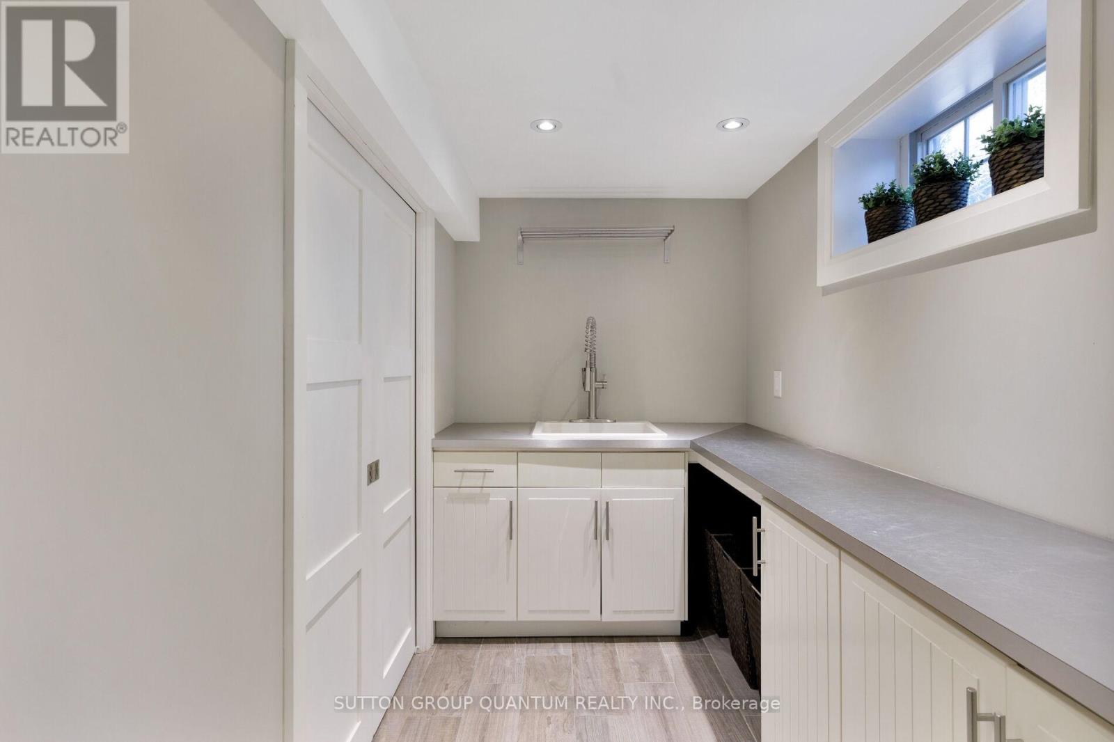 1211 Cloverbrae Crescent, Mississauga, Ontario  L5H 2Z6 - Photo 49 - W13058118