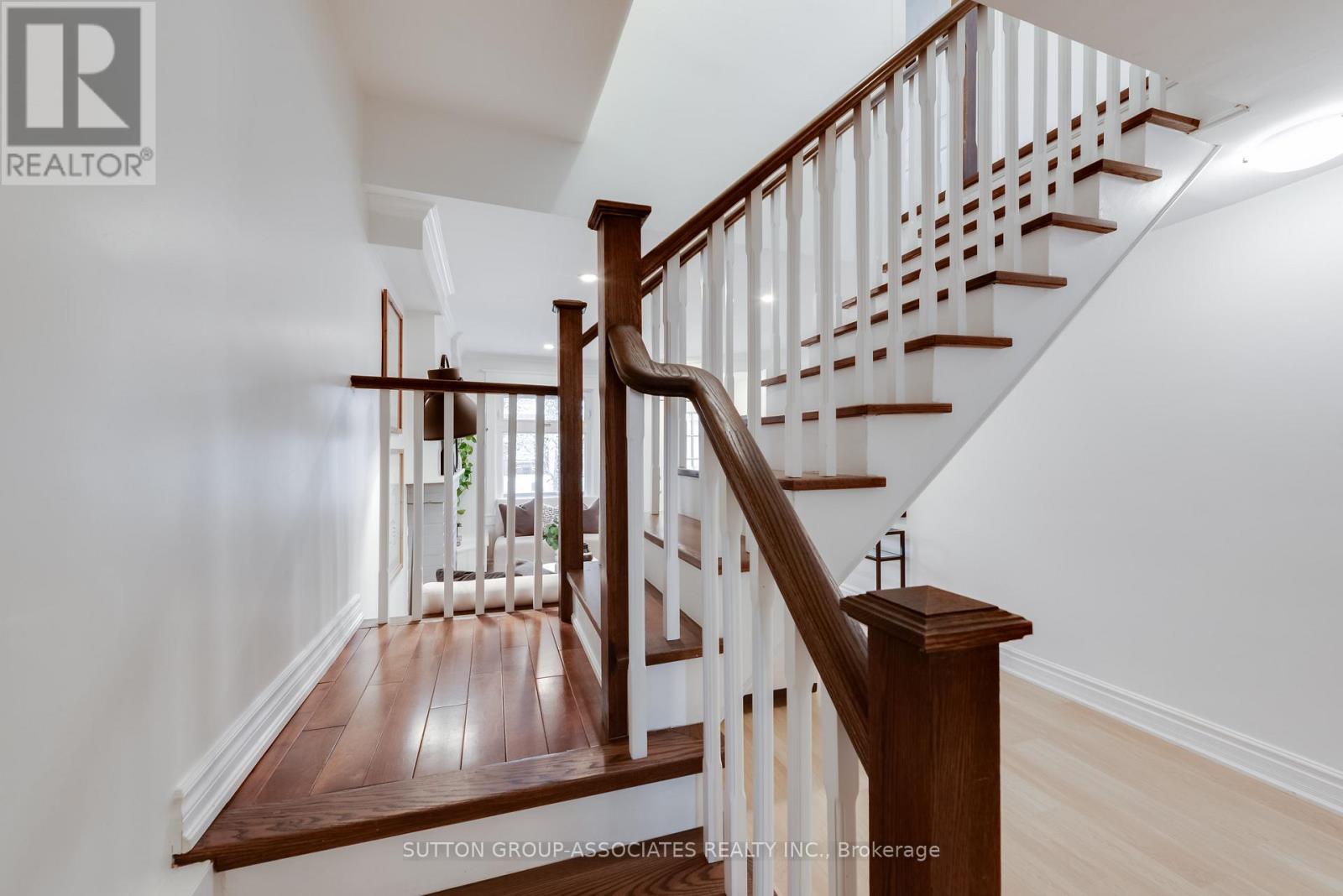 131 Ascot Avenue, Toronto, Ontario  M6E 1G3 - Photo 16 - W13058130