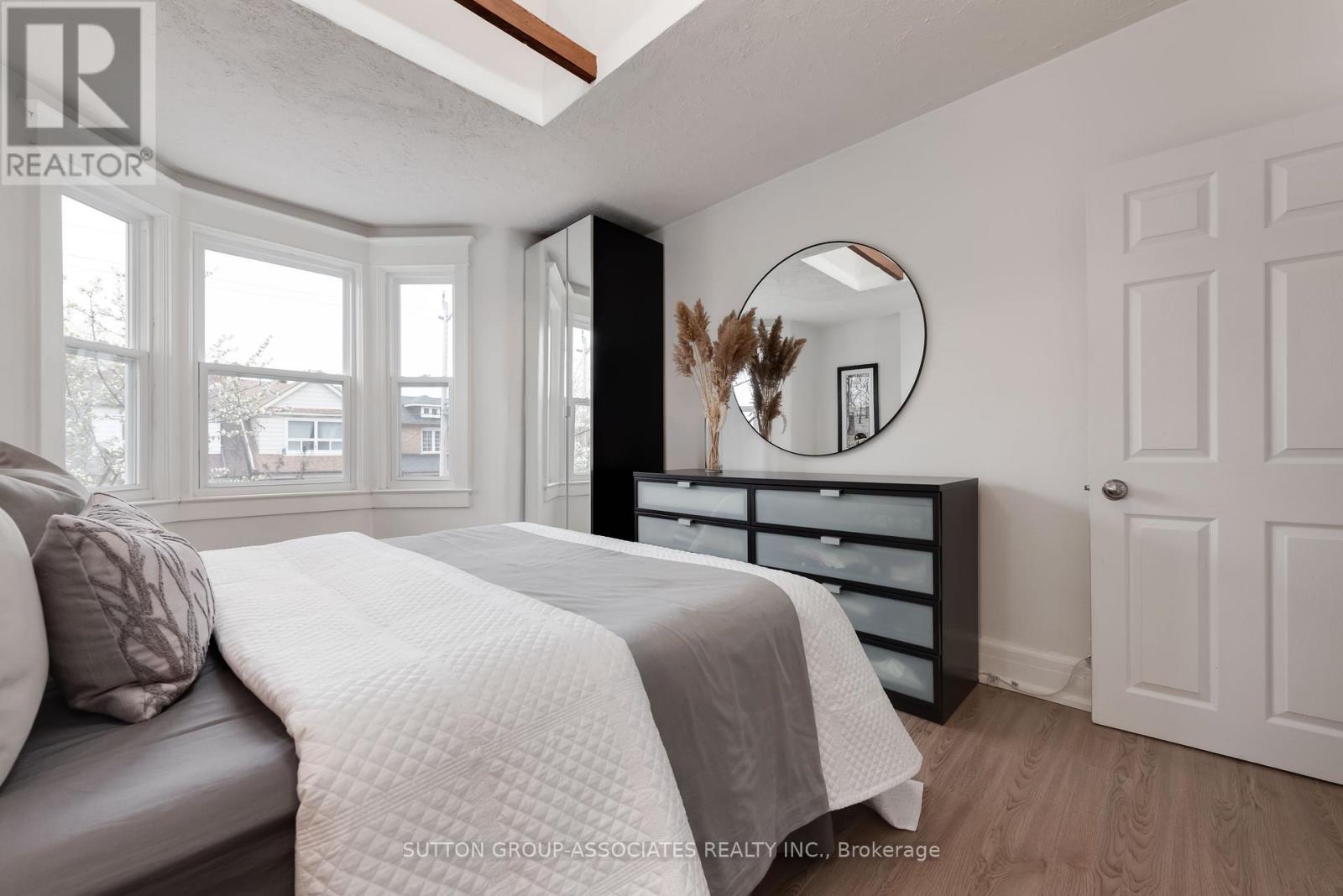 131 Ascot Avenue, Toronto, Ontario  M6E 1G3 - Photo 18 - W13058130