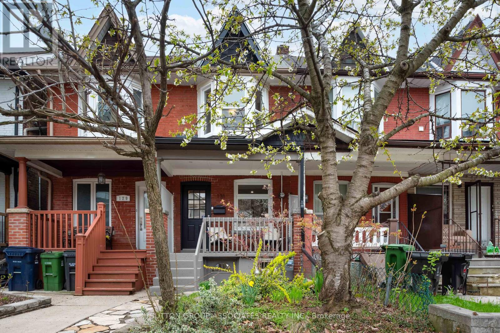 131 Ascot Avenue, Toronto, Ontario  M6E 1G3 - Photo 2 - W13058130