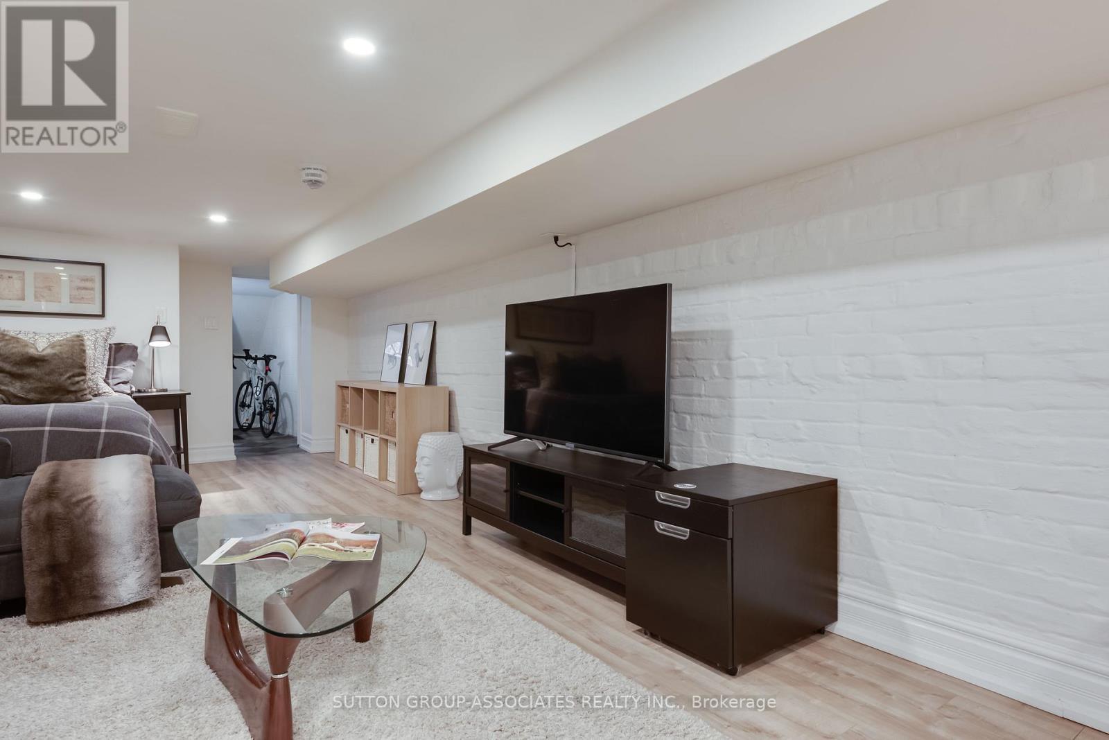 131 Ascot Avenue, Toronto, Ontario  M6E 1G3 - Photo 31 - W13058130