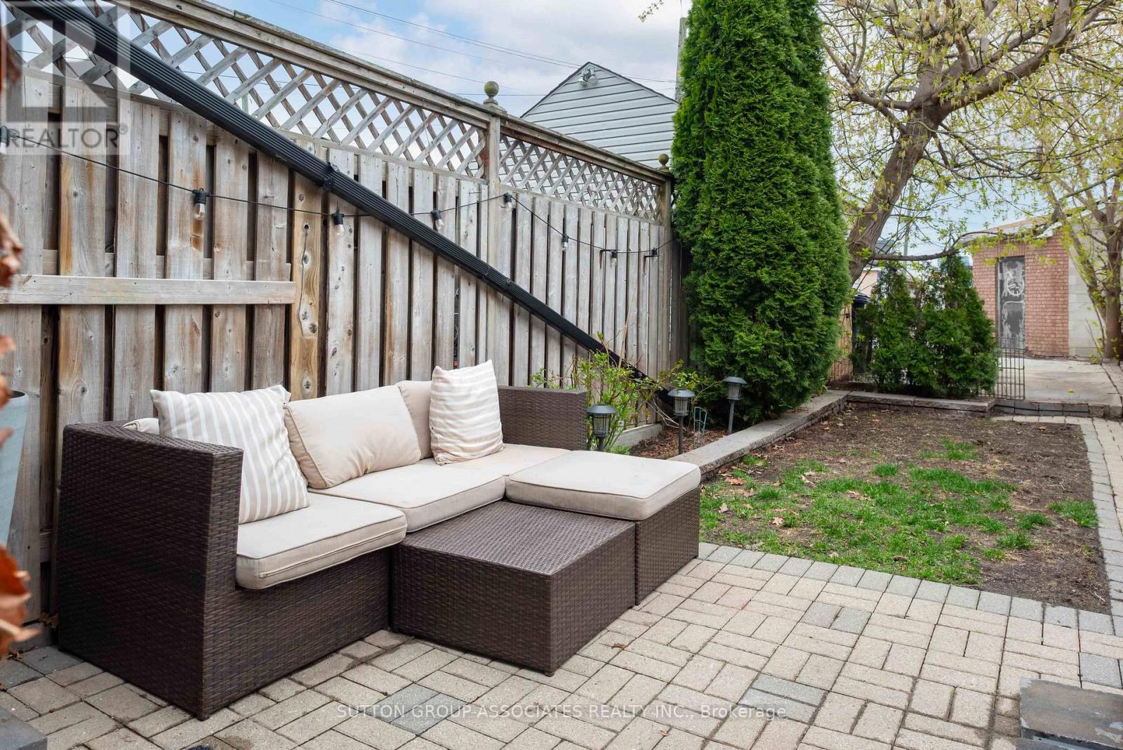 131 Ascot Avenue, Toronto, Ontario  M6E 1G3 - Photo 34 - W13058130