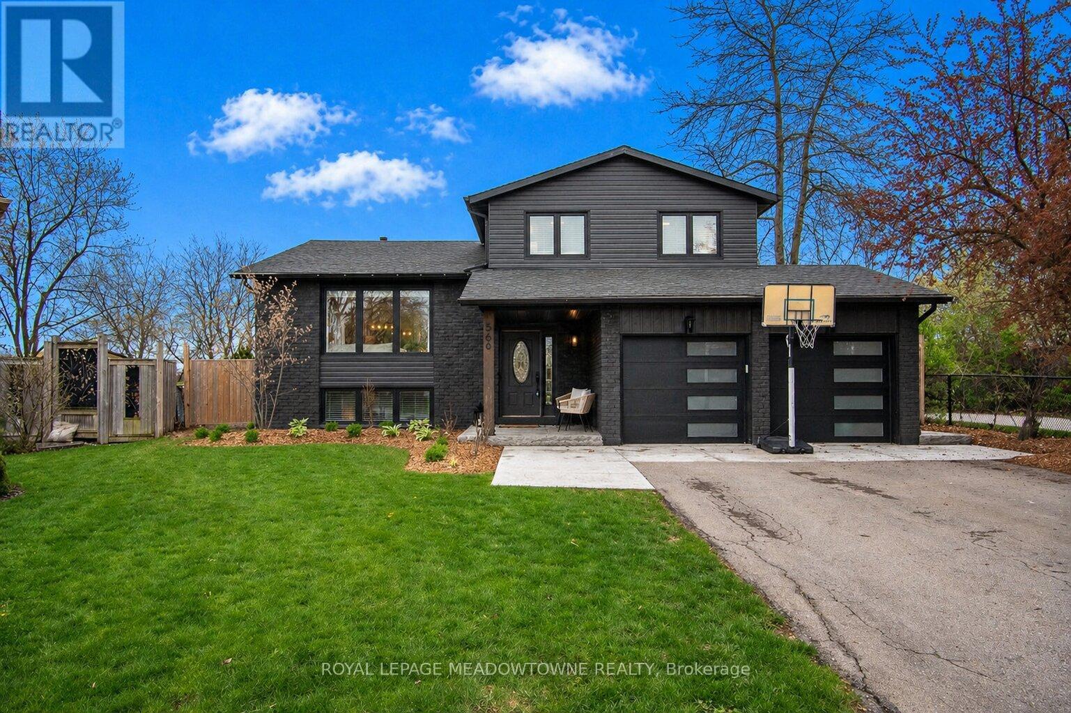 566 Moorelands Crescent, Milton, Ontario  L9T 4B5 - Photo 1 - W13058182