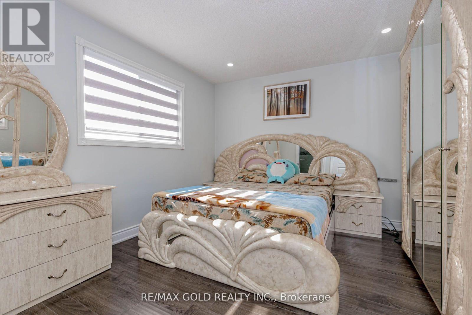 61 Kingknoll Drive, Brampton, Ontario  L6Y 3G6 - Photo 14 - W13058256