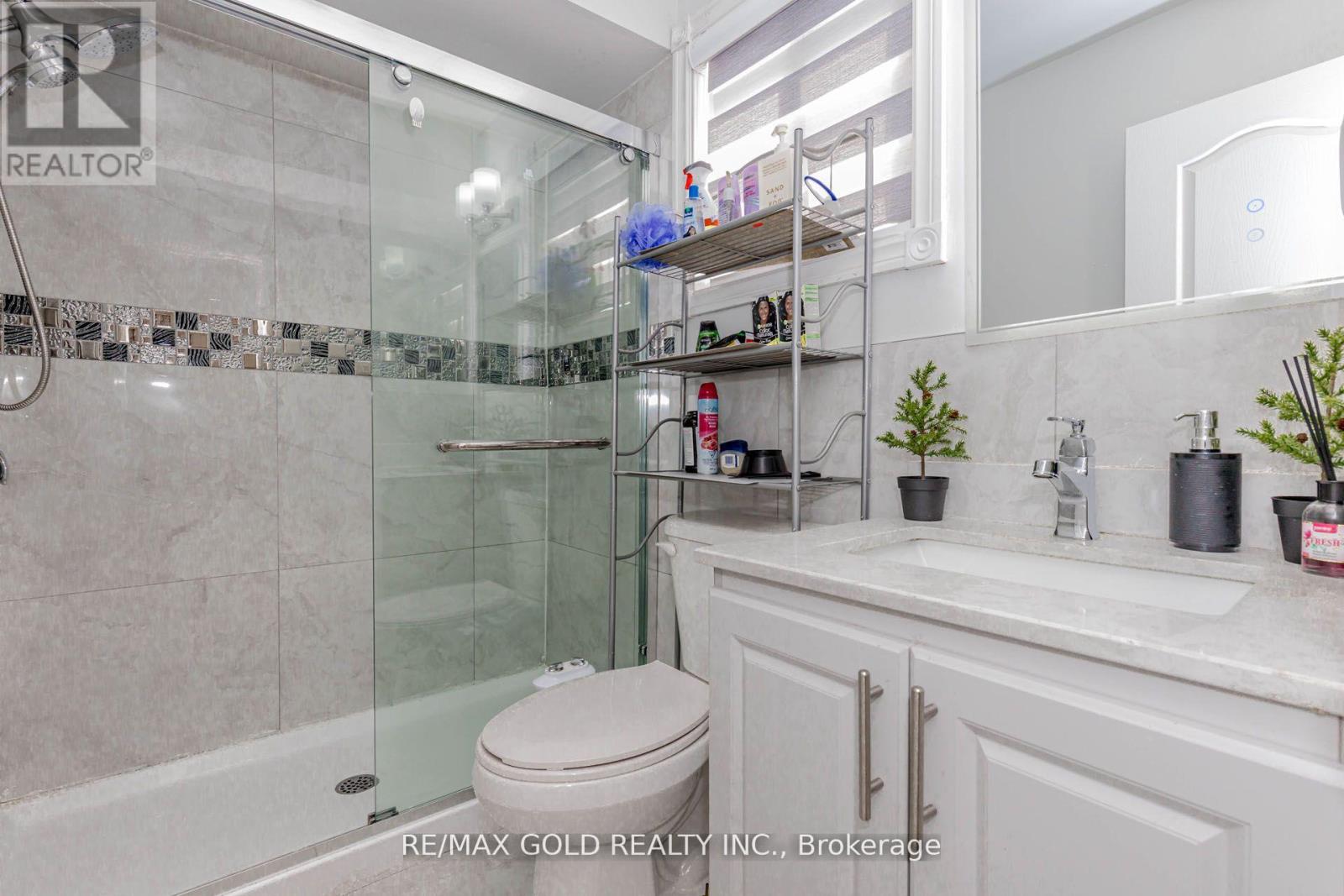 61 Kingknoll Drive, Brampton, Ontario  L6Y 3G6 - Photo 17 - W13058256