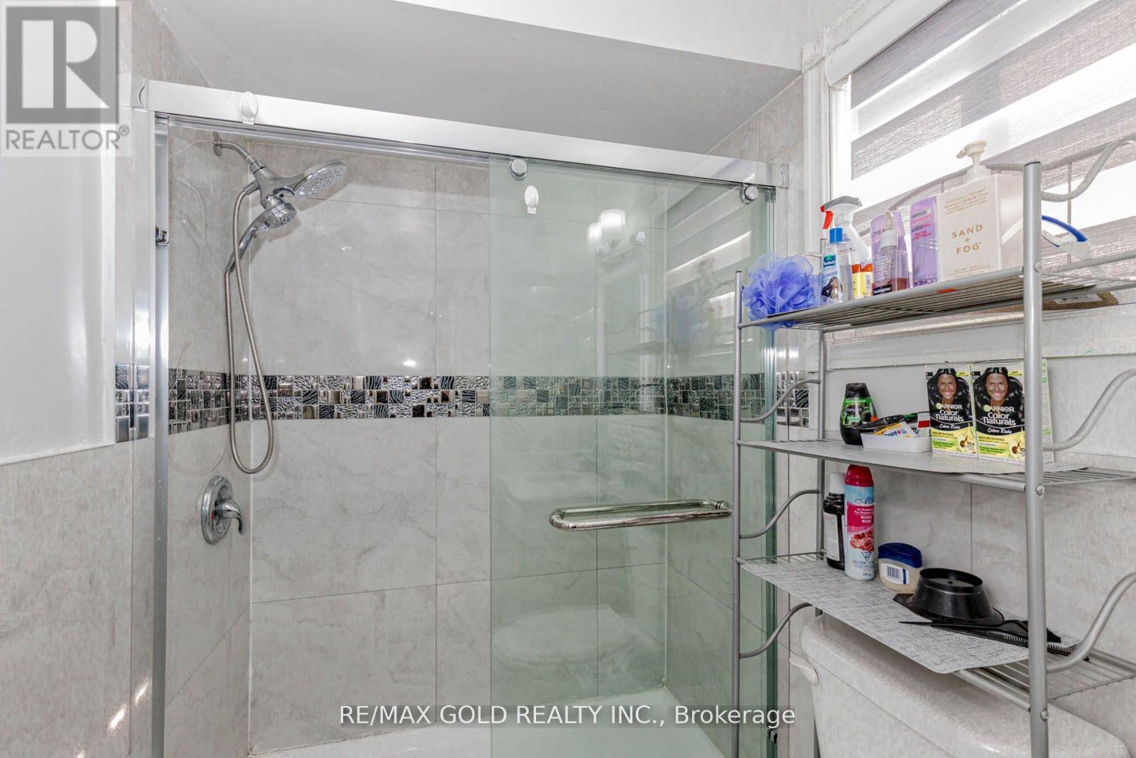 61 Kingknoll Drive, Brampton, Ontario  L6Y 3G6 - Photo 19 - W13058256