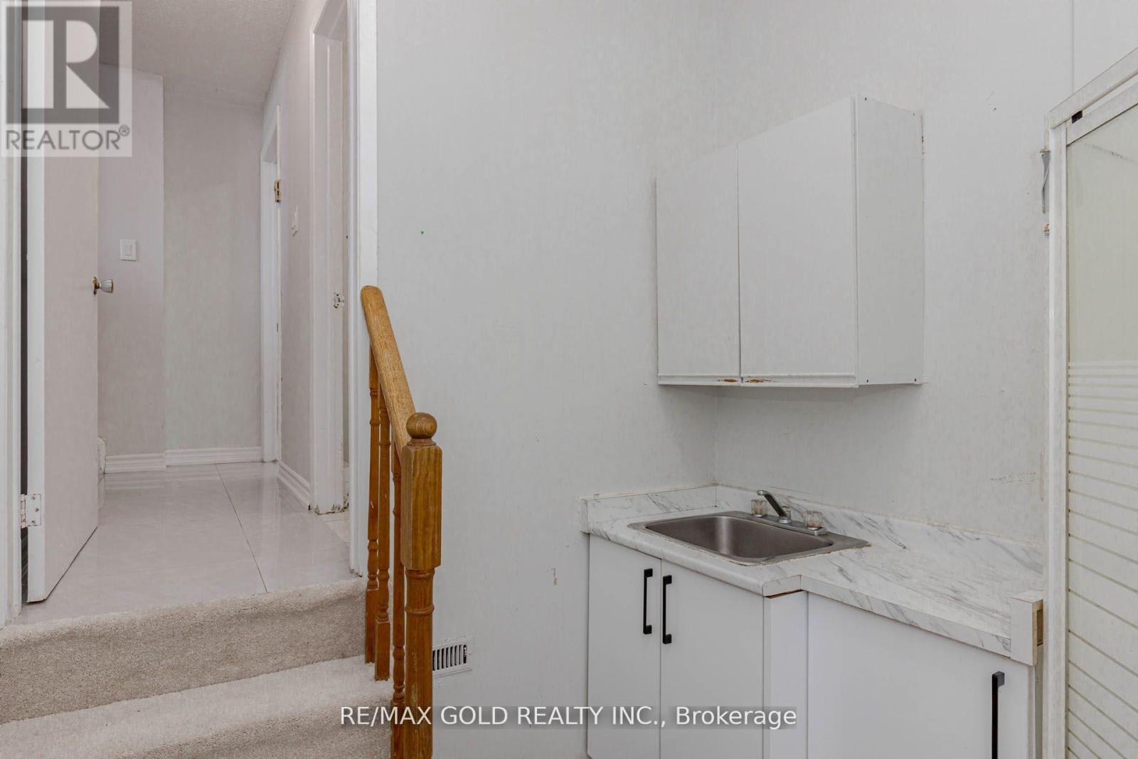 61 Kingknoll Drive, Brampton, Ontario  L6Y 3G6 - Photo 35 - W13058256