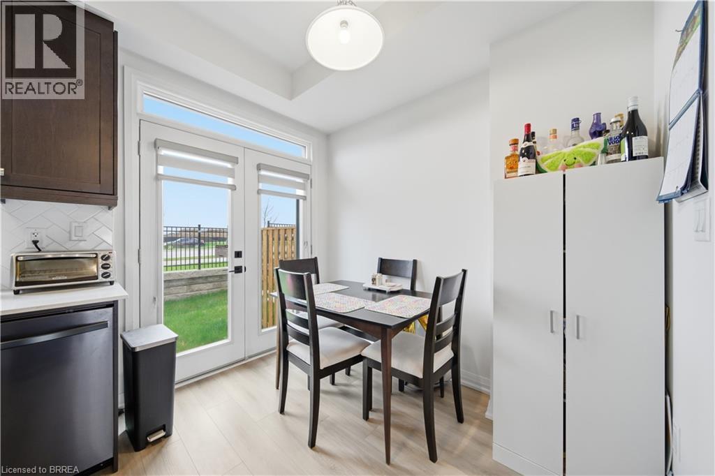 55 Tom Brown Drive Unit# 14, Paris, Ontario  N3L 0N5 - Photo 4 - 40823738