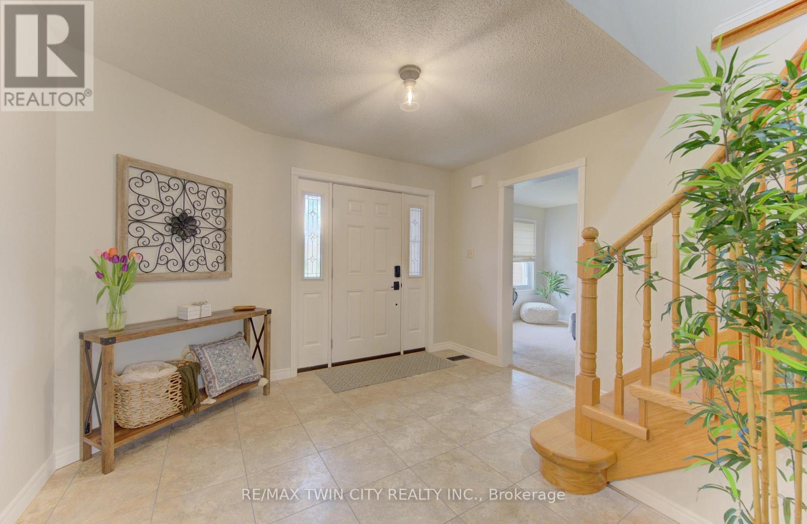 159 Burnett Avenue, Cambridge, Ontario  N1T 1K3 - Photo 4 - X13058156