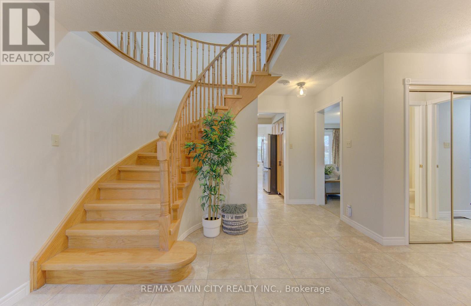 159 Burnett Avenue, Cambridge, Ontario  N1T 1K3 - Photo 5 - X13058156