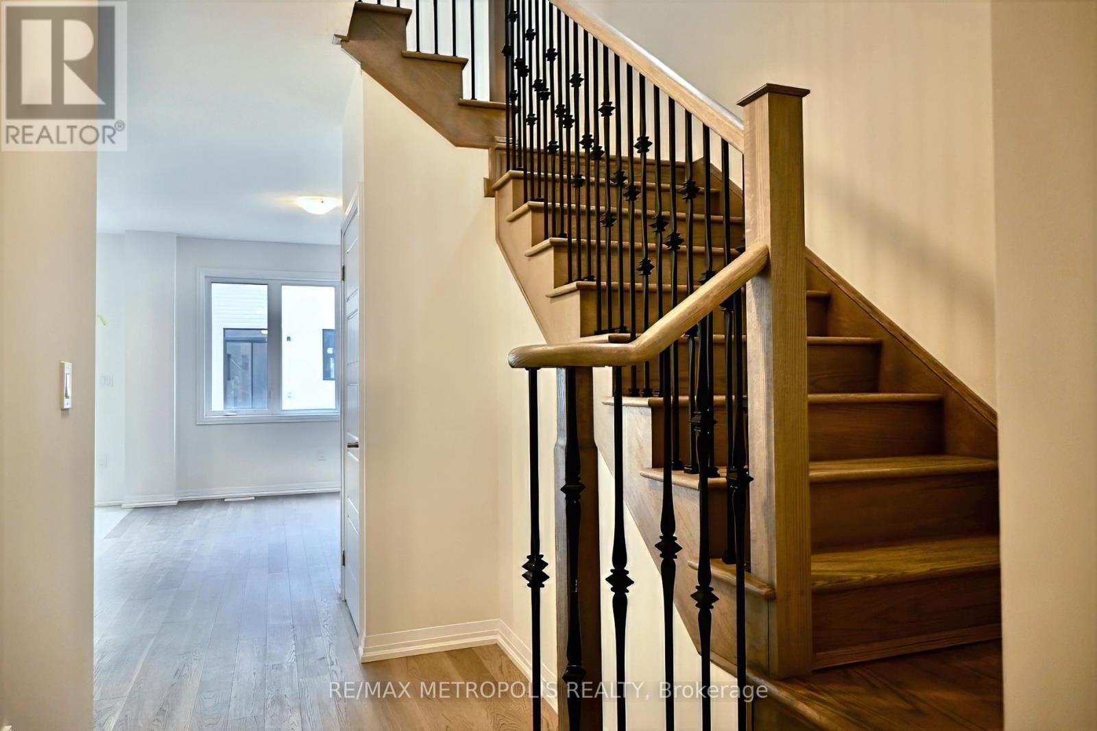 23 Lonsdale Road, Haldimand, Ontario  N3W 0J6 - Photo 2 - X13058202